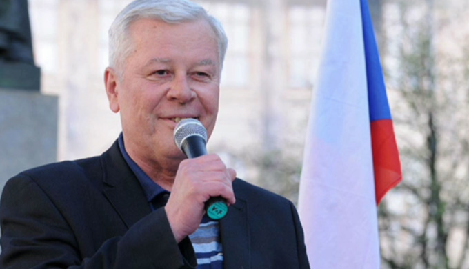 K účastníkům vlasteneckého mítinku na Letenské pláni